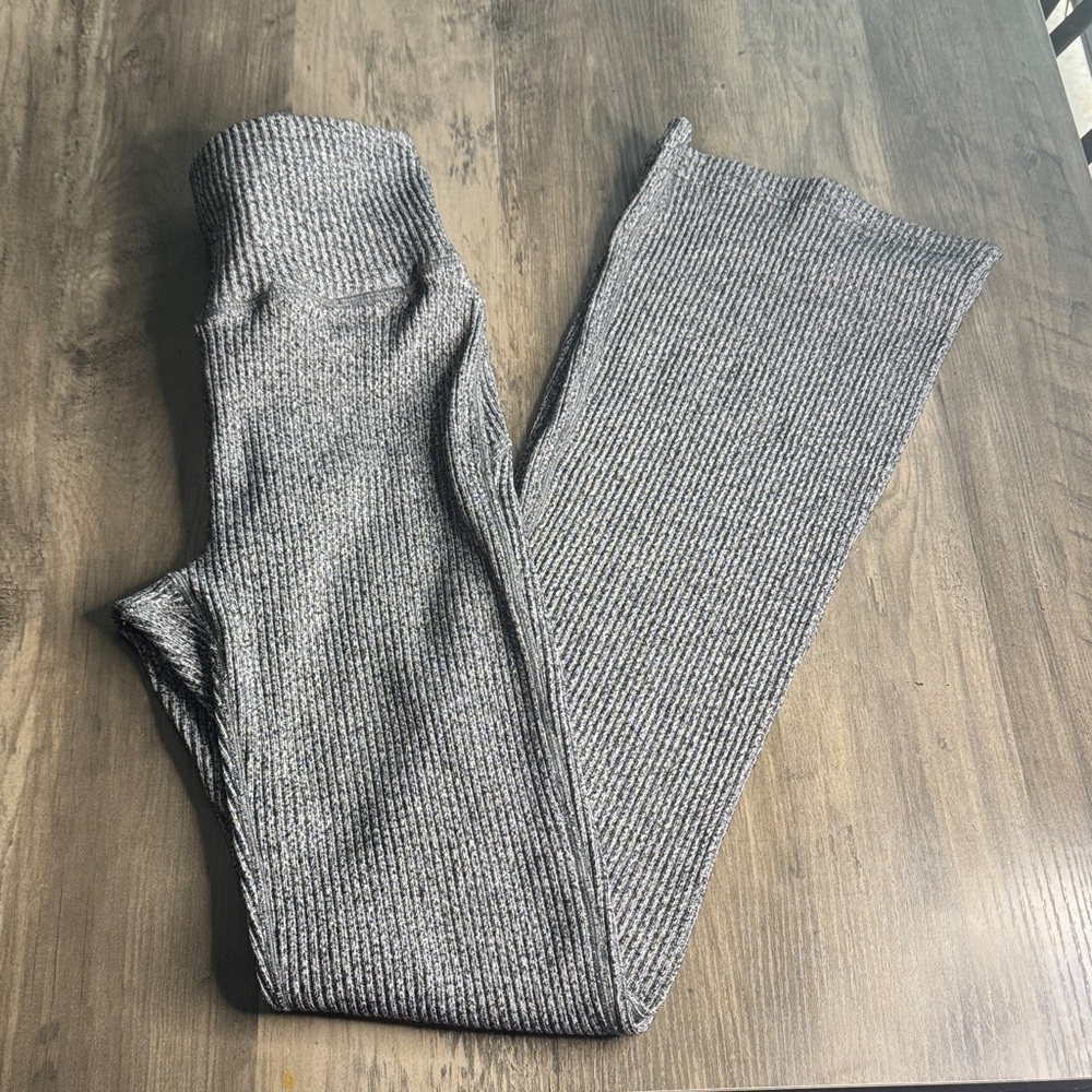ECHT Gray Ribbed Leggings